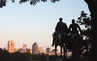 13947 Robert E Lee sculpture and Dallas skyline
